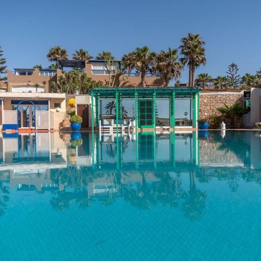 Mimid Dunes Beach Hotel Мирлефт Екстериор снимка